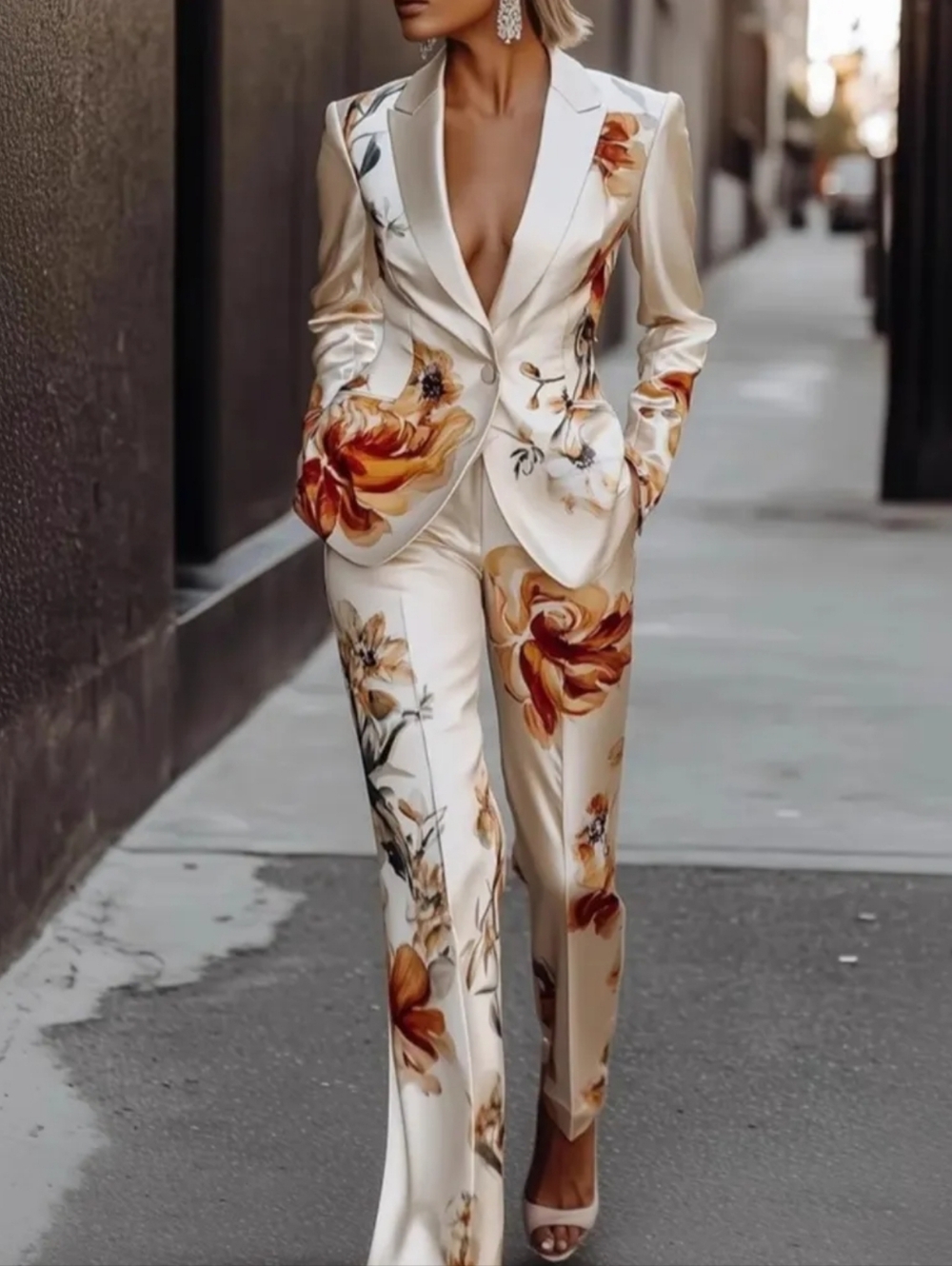 Floral Cream Satin Women's Blazer & Pants Set - Picture 2 of 8